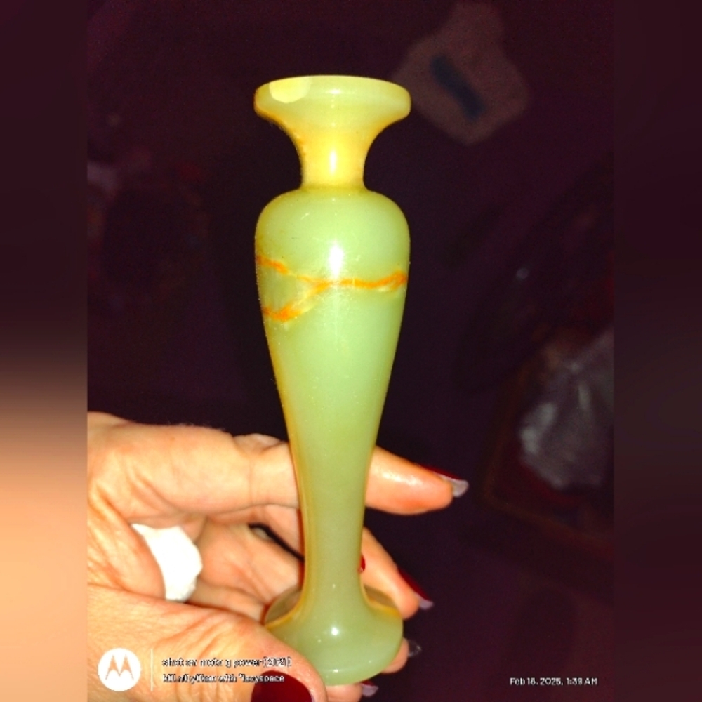 Vintage Italian Green Onyx Marble Vase, Simple, Elegant, 6" Vase Pretty Veining